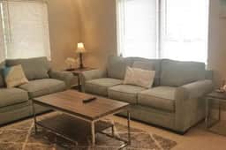 Great spot for a sunny,  hassle free vacation. Clean, safe and updated. SE 3rd st,