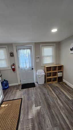 Unit B, cozy, clean and quiet.