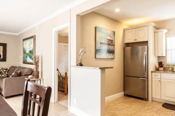 Apt A, 10th St. Best beach block location in Pompano, Clean, safe with everything you need.