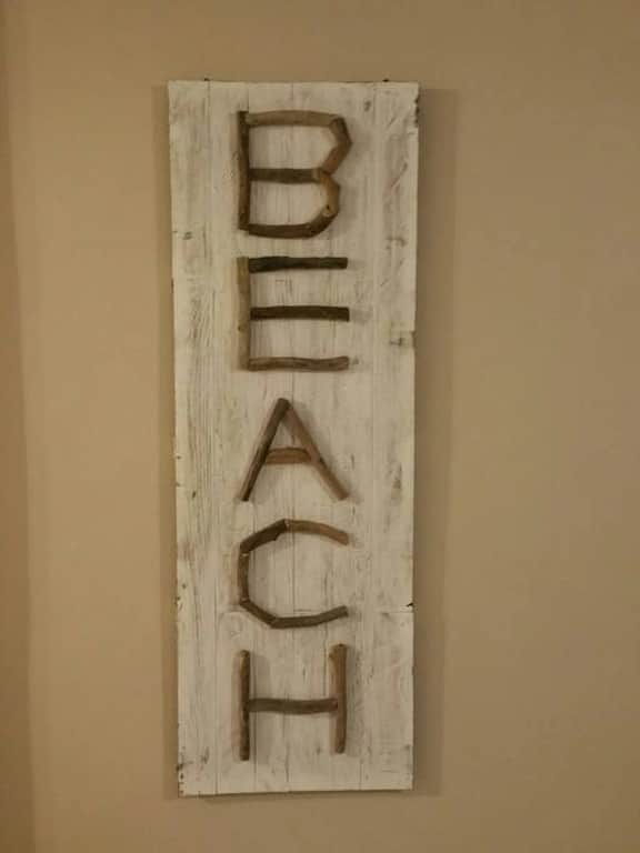 Studio Walk to the Beach. Everything you need. Clean, safe with everything you need. .